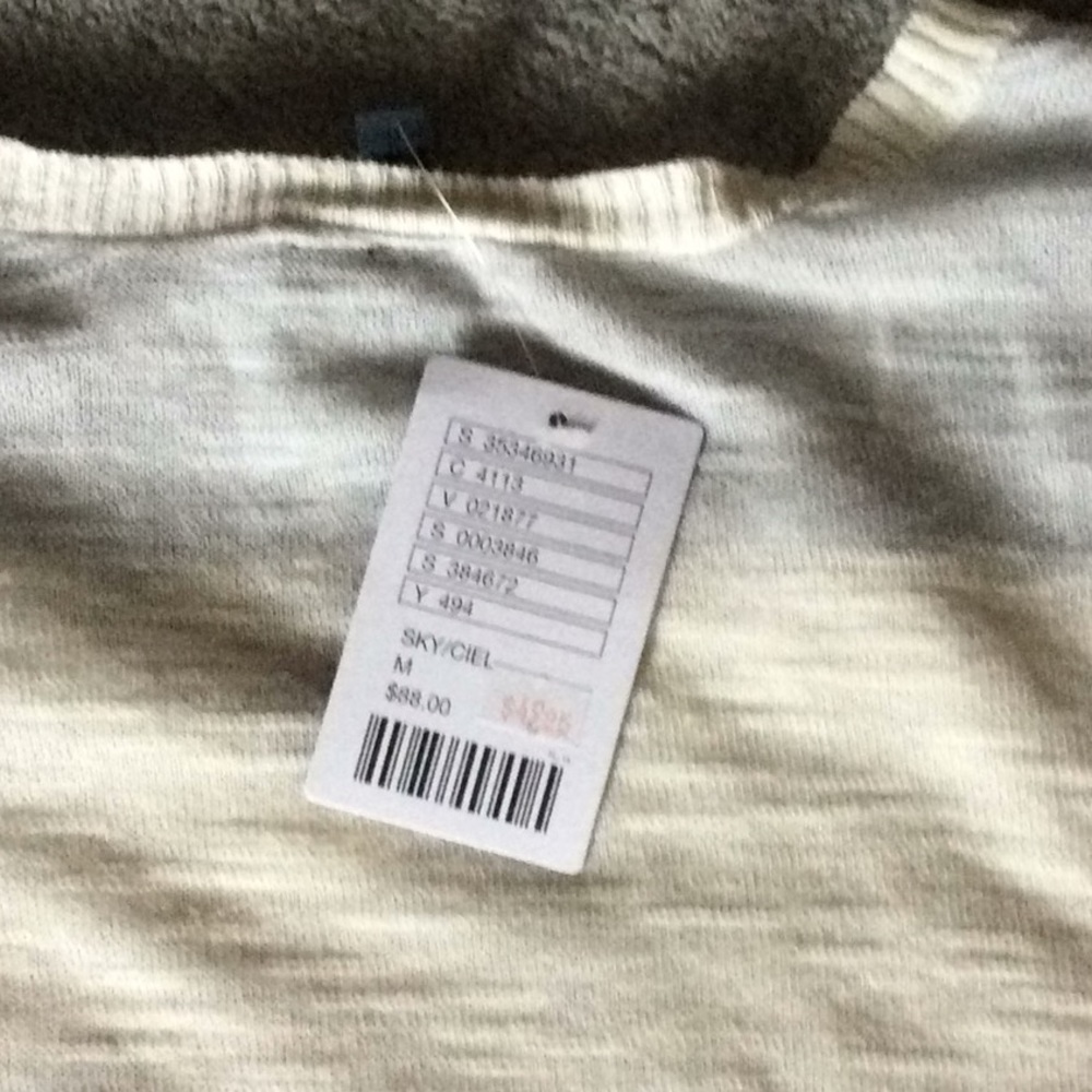 Sweater - Picture 3 of 6